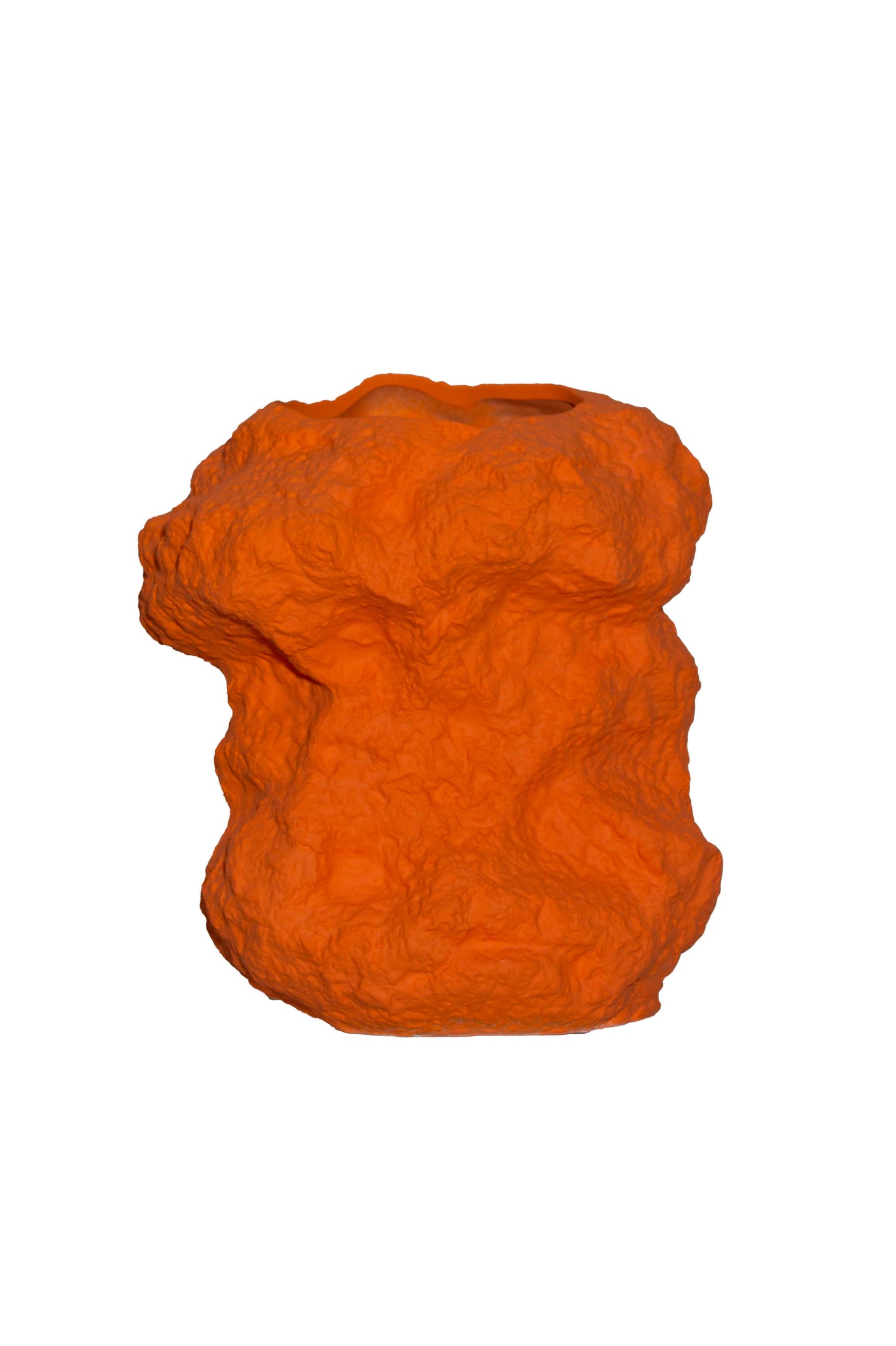Vase en céramique organique orange à forme sculptée, ouverture irrégulière