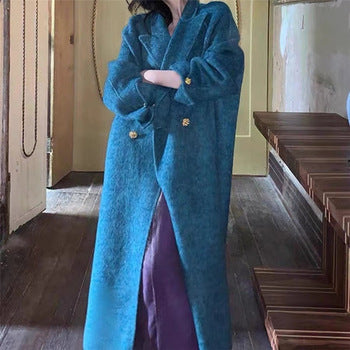 Manteau long en laine bleu, col croisé, double boutonnage et ceinture à nouer