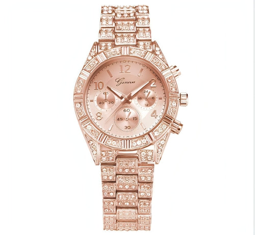 Montre femme rose-or, cadran rosé, chronographe à trois compteurs, bracelet serti.