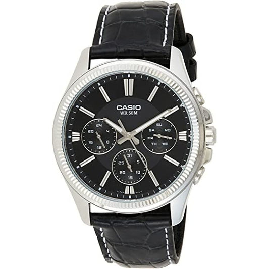 Montre homme Casio à cadran noir, bracelet cuir noir, lunette argentée