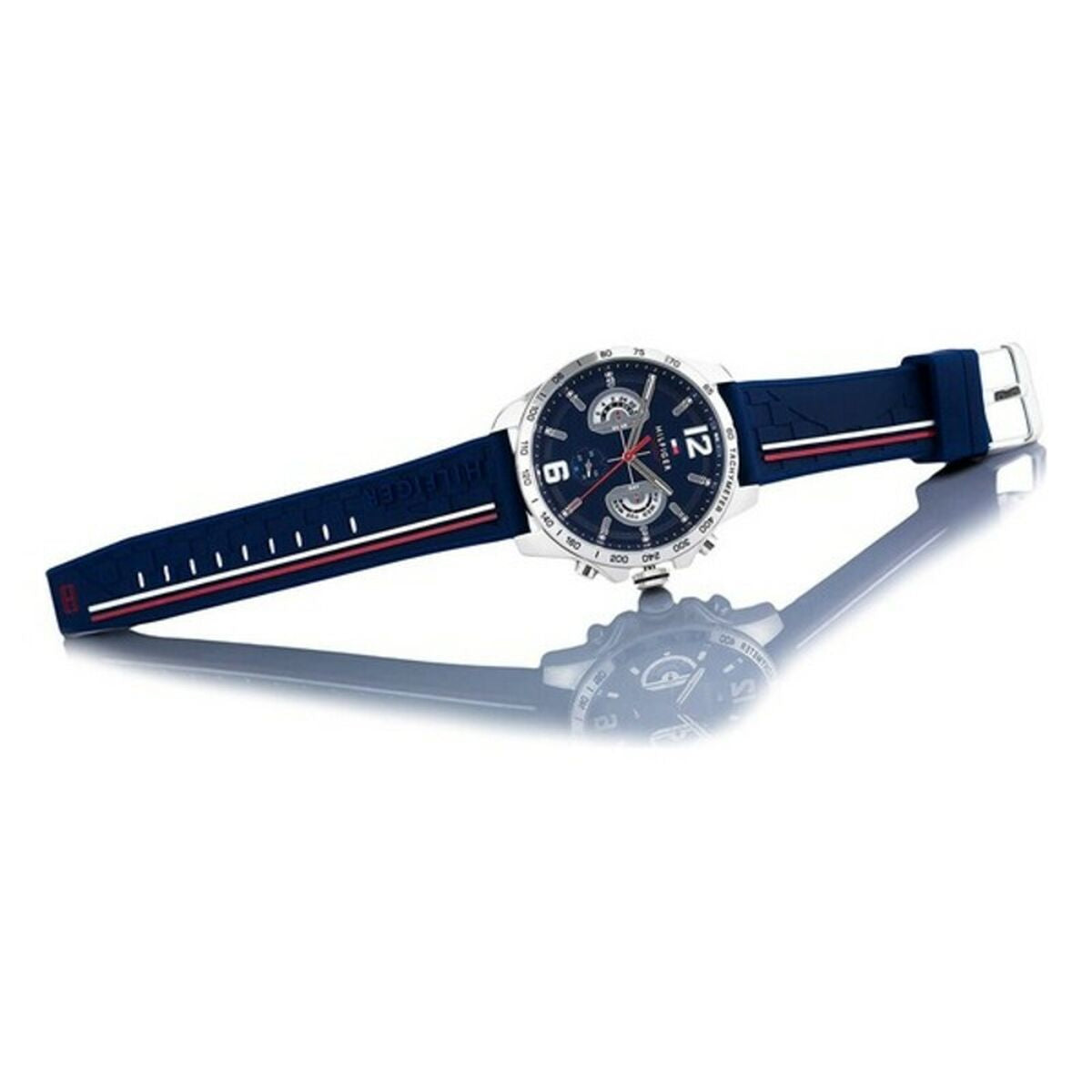 Montre-bracelet à cadran bleu et bracelet bleu marine, vue de côté