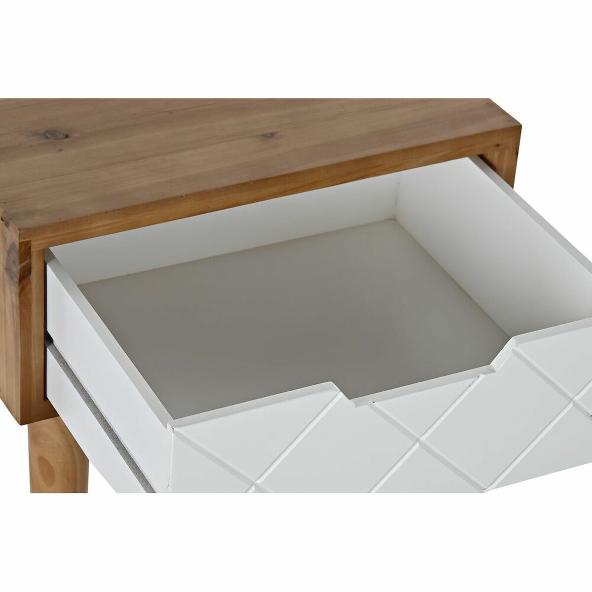 Table de nuit en bois clair, tiroir blanc ouvert avec fond gris et motif losanges