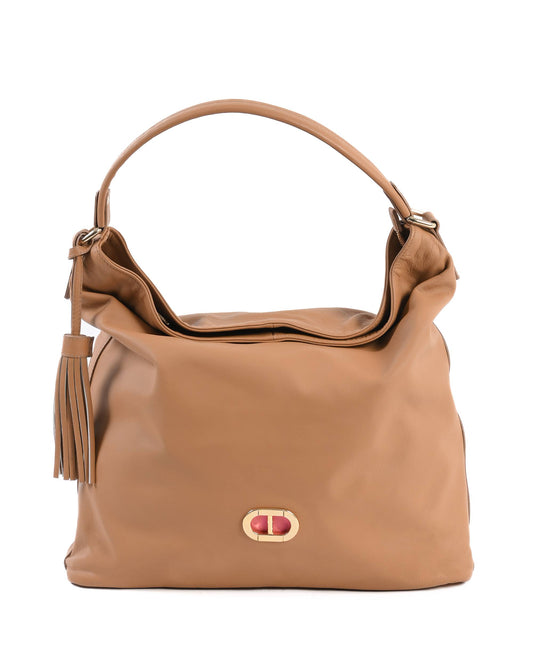 Sac à main en cuir marron clair avec anses et gland sur le côté, logo
