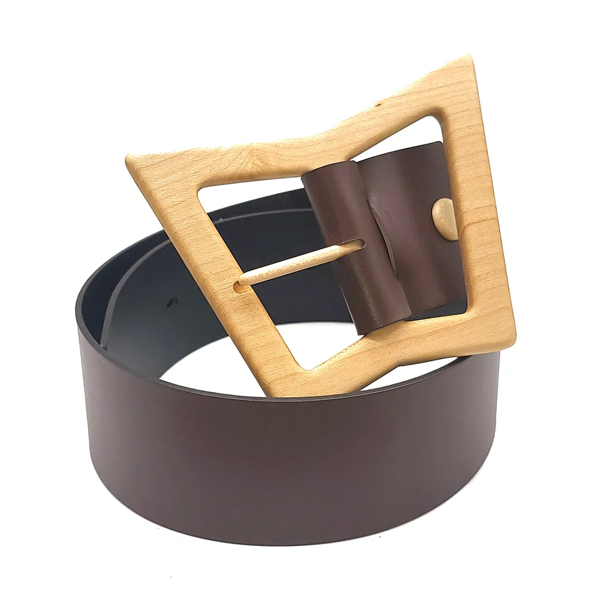 Ceinture en cuir marron avec boucle en bois carrée et ardillon doré