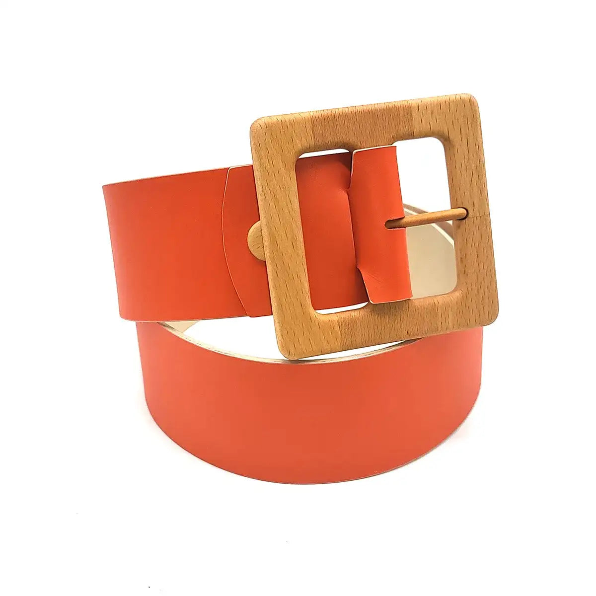 Ceinture orange à boucle carrée en bois, vue de dessus