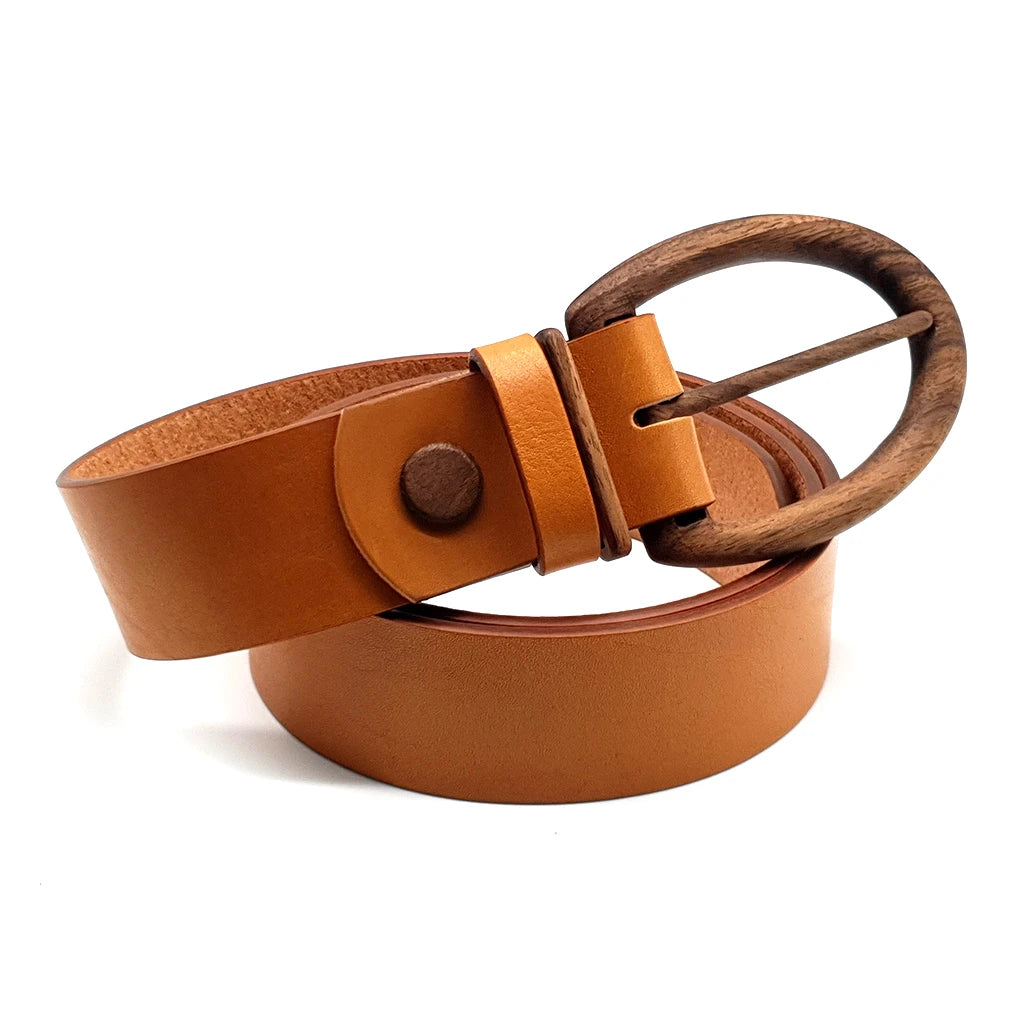 Ceinture en cuir caramel avec boucle en bois ovale et passant réglable