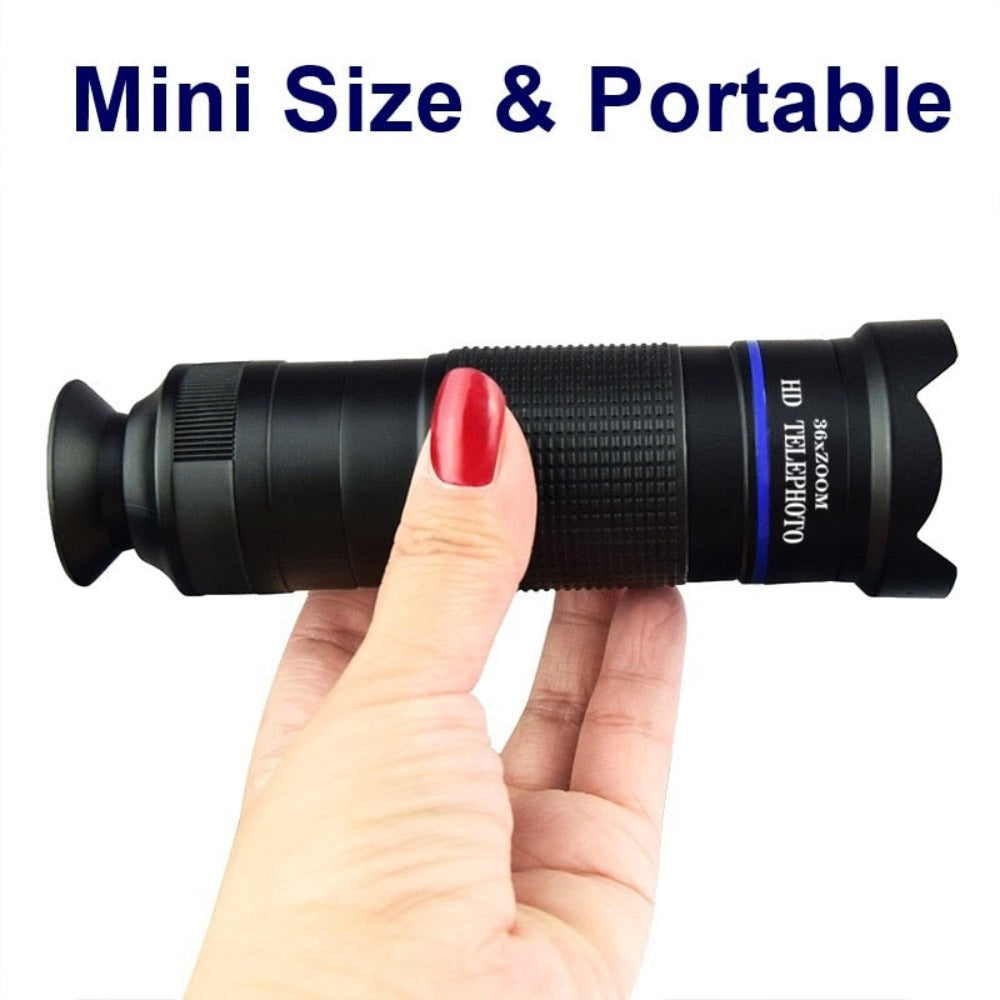 Objectif télescopique noir pour smartphone, compact, tenu dans une main.