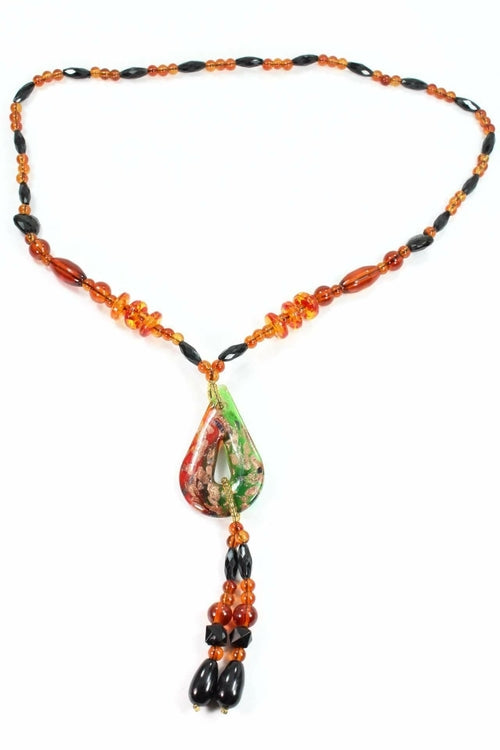 Collier à perles de résine, pendentif poire rouge et vert à motifs, pampilles foncées
