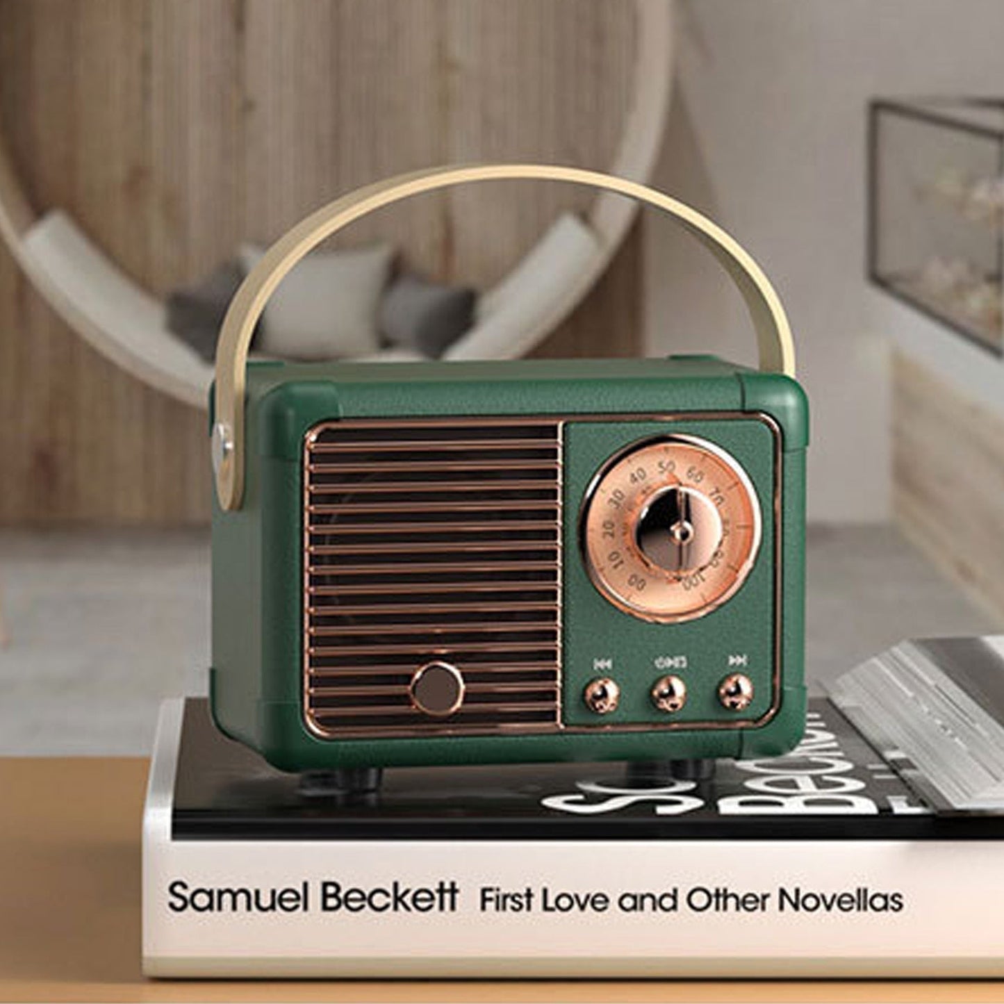 Radio rétro Bluetooth verte avec grille en façade et cadran circulaire de réglage