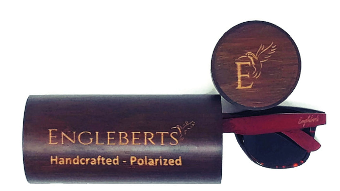 Étui en bois Engleberts avec lunettes à verres foncés et logo E