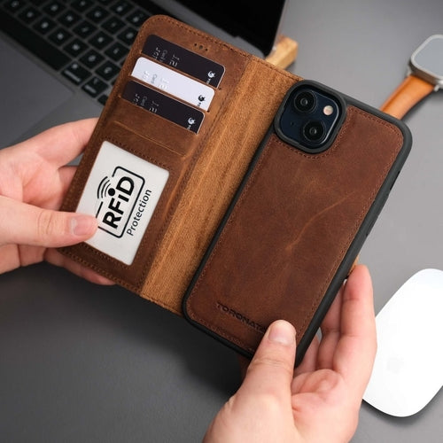 Coque portefeuille en cuir tan pour iPhone 16 Plus, rabat avec poche RFID et béquille