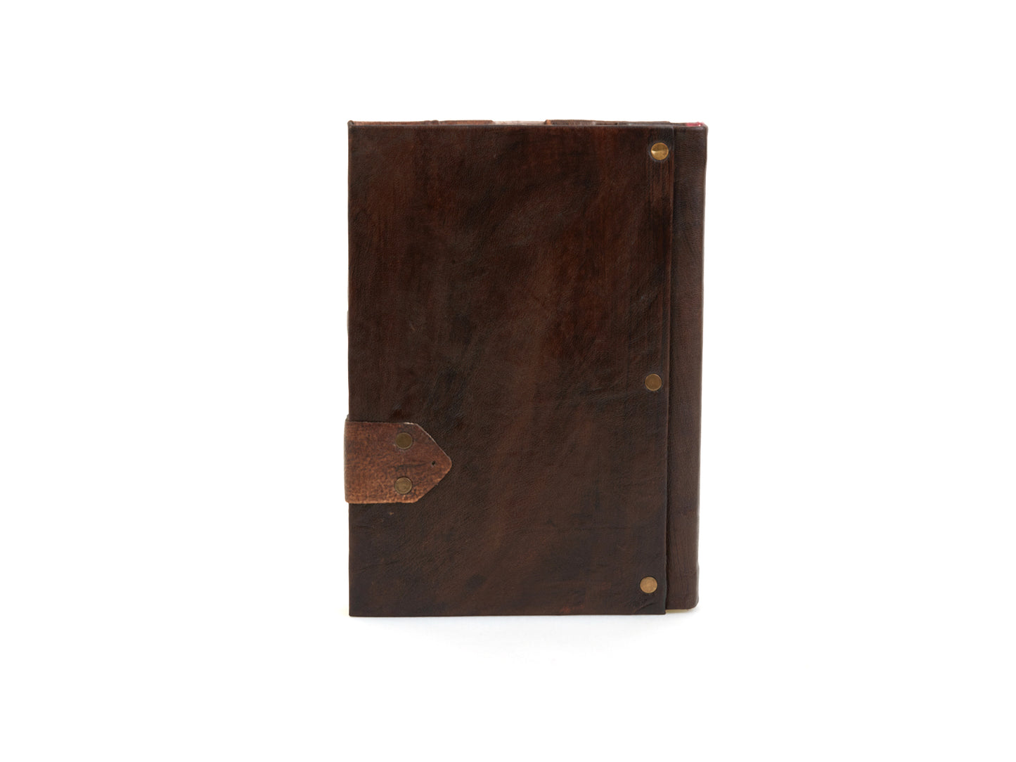 Journal en cuir brun, dos uni avec boutons métalliques et petite attache