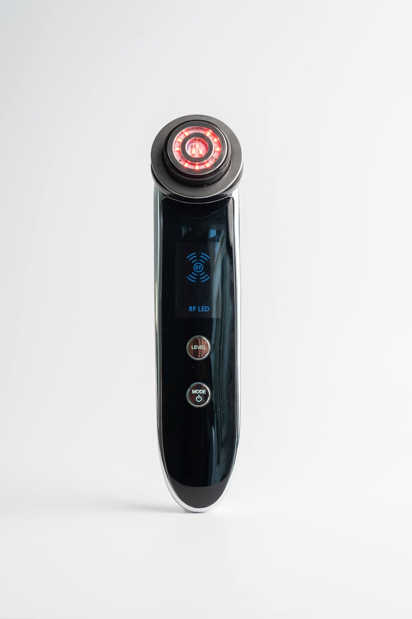 Wand de radiofréquence COCOON SKIN noire, afficheur et LED rouge sur la poignée