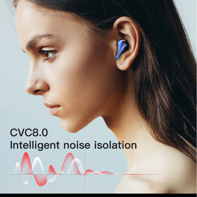 Écouteur TWS bleu dans l’oreille, embout discret pour une tenue confortable