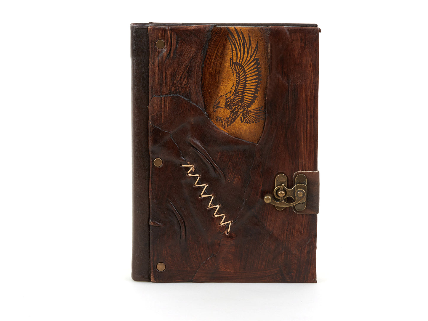 Carnet en cuir marron motif aigle doré, couture zigzag et attache bronze.