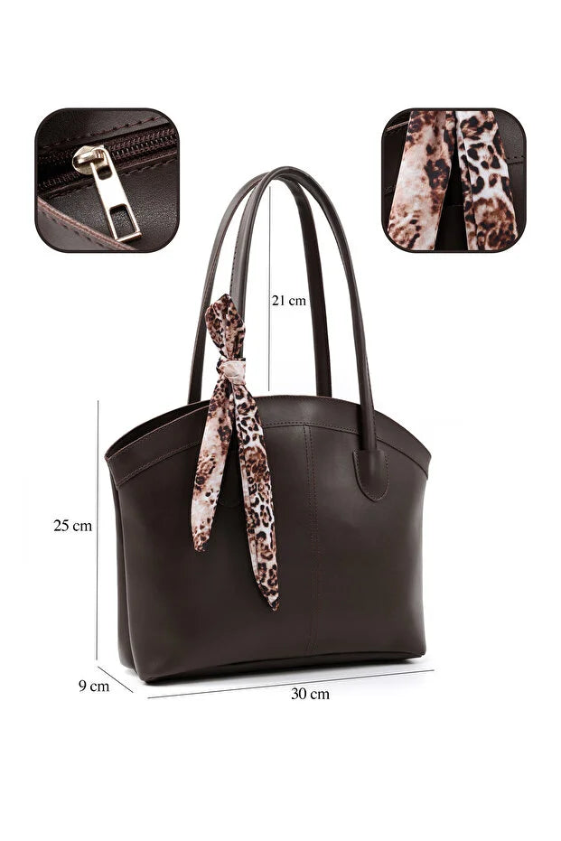 Sac cabas marron en cuir synthétique, 30×25×9 cm, attache métal.