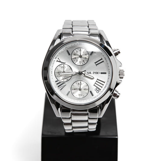 Montre-bracelet argentée, cadran blanc avec sous-cadrans et bracelet à maillons